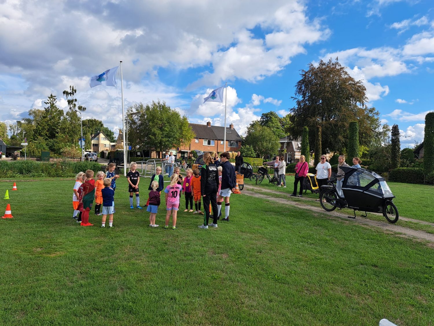 De ASV Jeugd voetbalt bij de ijsclub